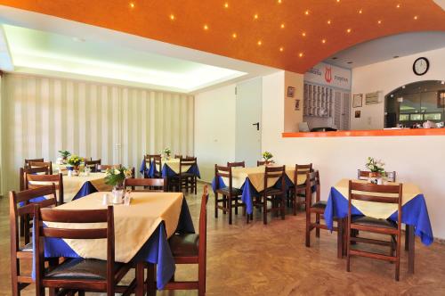 philoxenia hotel