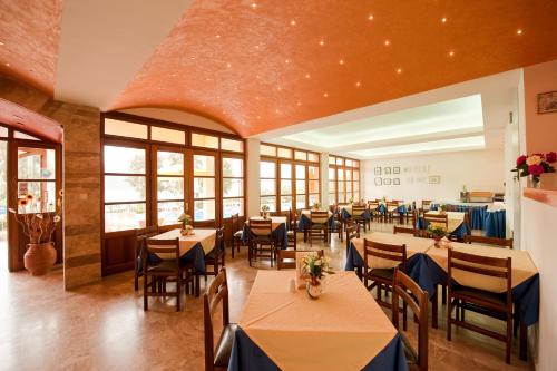 philoxenia hotel