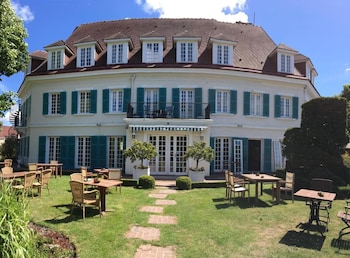 Chateau De Montreuil,Hauts-De-France>>Berck-Sur-Mer,4 star