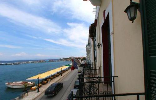 aktaion city hotel