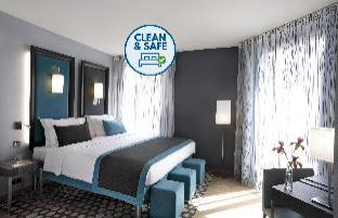 Hotel Bassano,15 Rue De Bassano,4 star