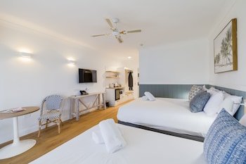 The Quarters, Ascend Hotel Collection,Central Coast>>Bateau Bay,4 star