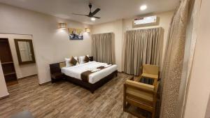 Jaldapara Forest Tourist Lodge,12 Mile Kalibari Nepali Para, Madhya Madarihat, West Bengal 735220,3 star