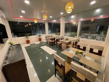 jaldapara forest tourist lodge