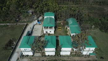 jaldapara forest tourist lodge