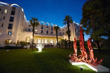 hotel and spa vacances bleues le splendid