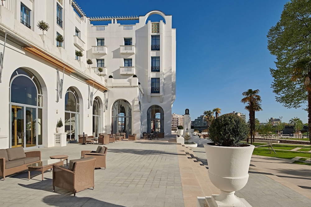 hotel and spa vacances bleues le splendid