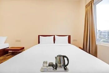 Iroomz Sri Udupi Park Suites Pmc,,3 star