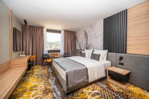 Hotel Holiday,Federation Of Bosnia And Herzegovina>>Sarajevo,4 star