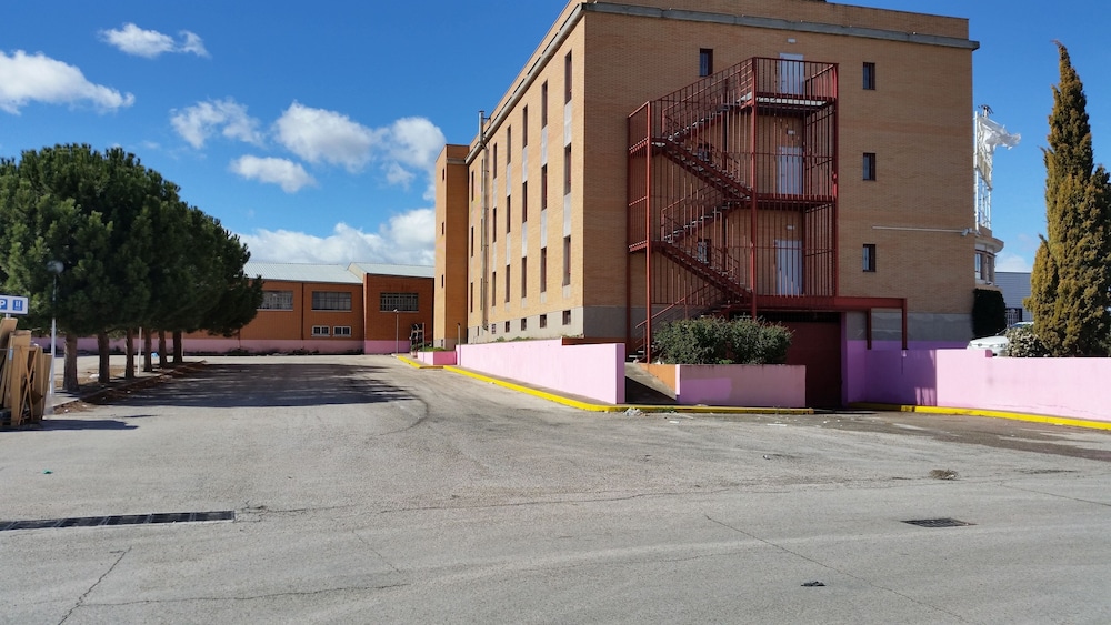hotel humanes