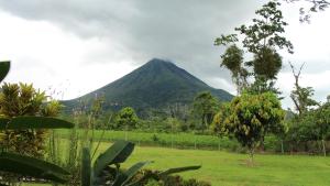 hotel la pradera del arenal