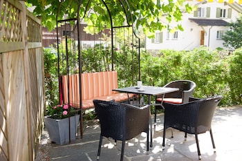 Giessen Hotel & Coffeehouse,Planken>>Vaduz,3 star