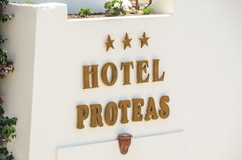 proteas hotel and suites
