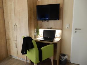 Hotelpension Am Hafen,Juist>>Aurich,3 star
