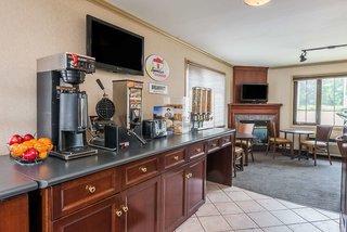 super 8 by wyndham guelph
