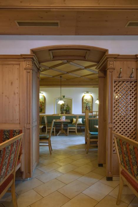 hotel zur post rohrdorf