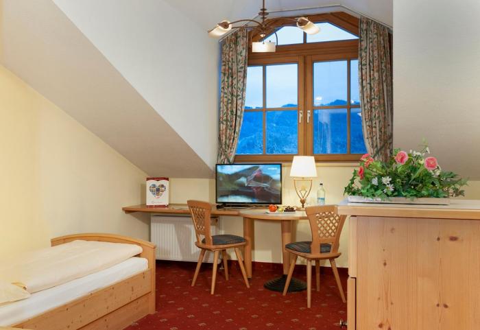 hotel zur post rohrdorf