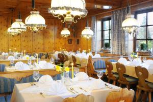 hotel zur post rohrdorf