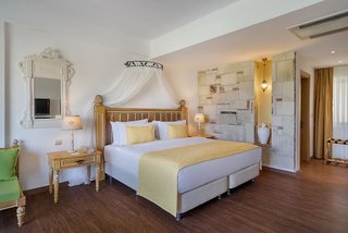 cocos the club solto boutique class