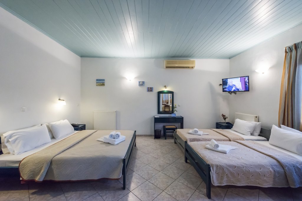 Akroyali Hotel & Villas,Aipeia>>Agios Andreas,3 star
