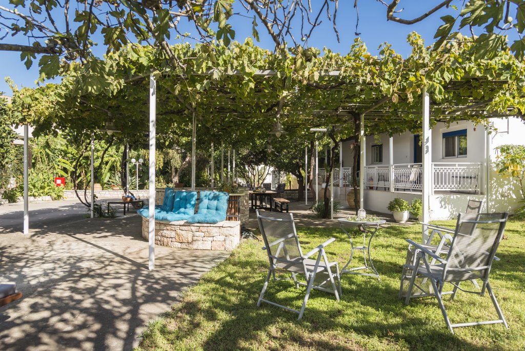 Akroyali Hotel & Villas,Aipeia>>Agios Andreas,3 star