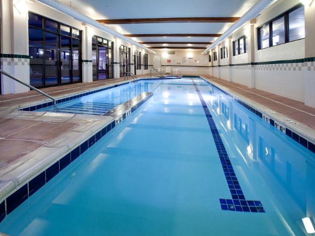 holiday inn express and suites montrose
