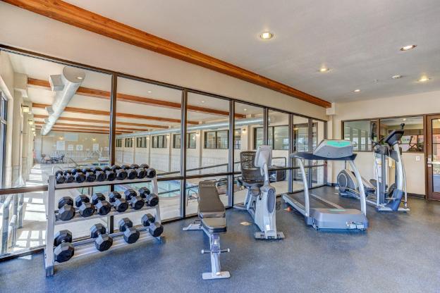 holiday inn express and suites montrose