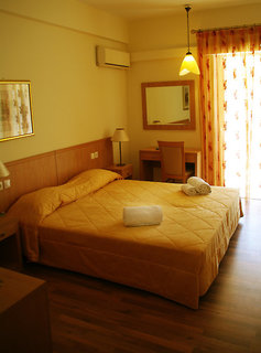 Saronis Hotel,Epidaurus>>Ano Fanarion,3 star