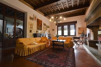 Villa Le Querciolaie,Sassetta>>Monteverdi Marittimo,3 star