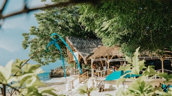 hai tide beach resort