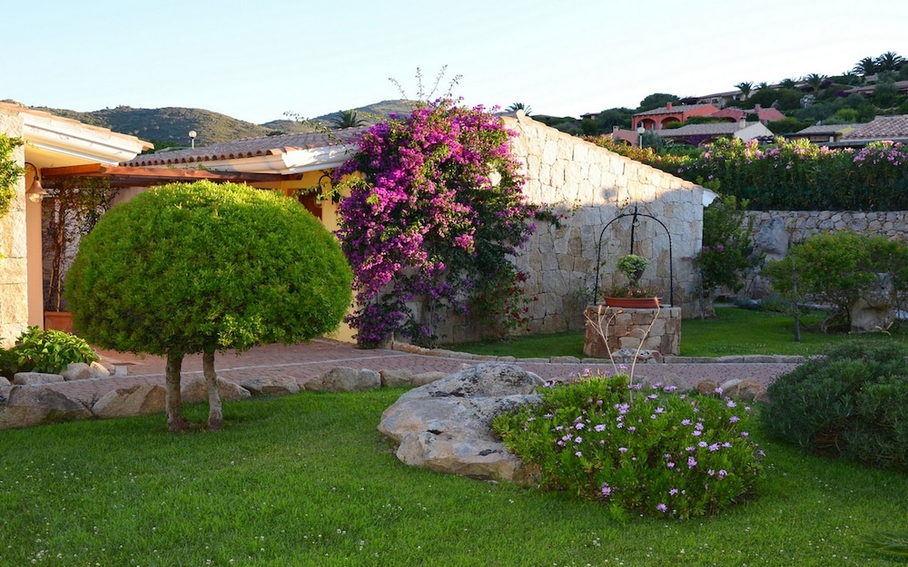hotel costa caddu