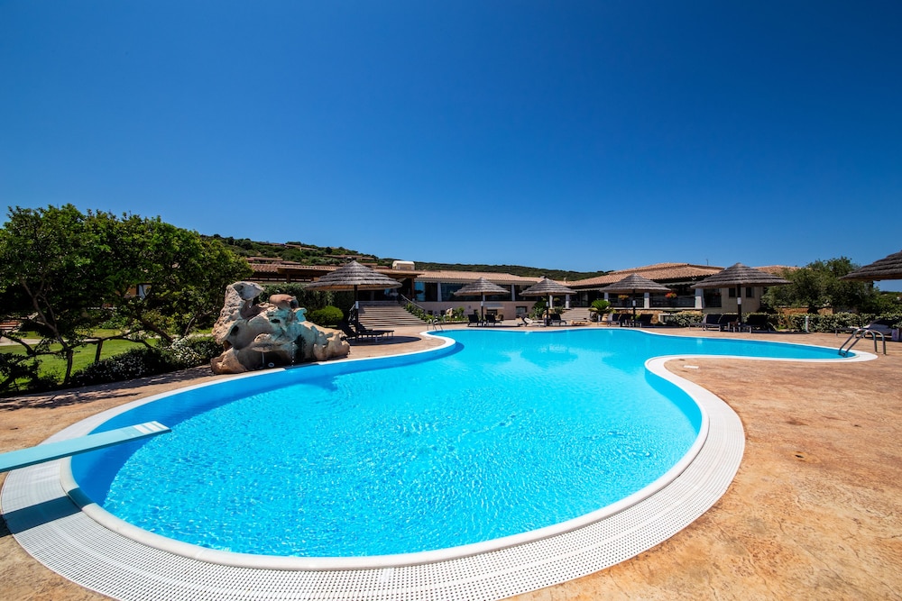 hotel costa caddu