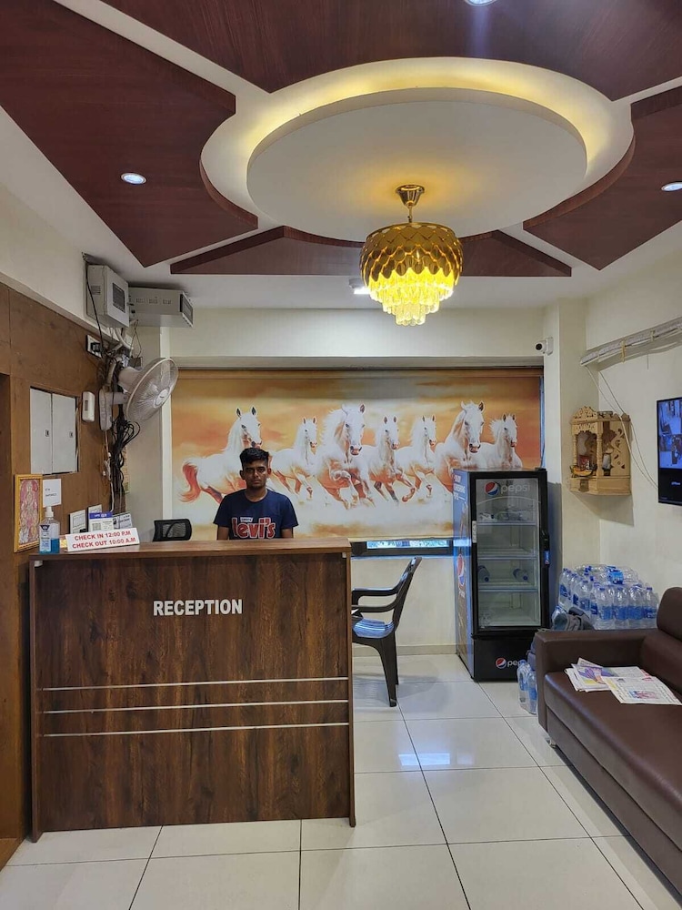 shreejis hotel