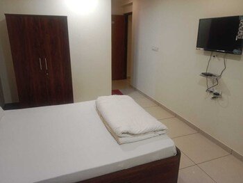 shreejis hotel