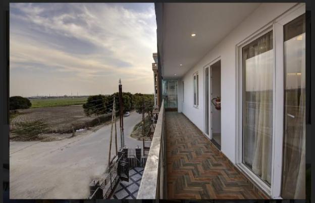 hotel noida dreamz 144