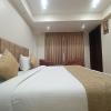 hotel lavish inn