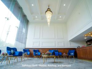 saltstayz basil near golf course road