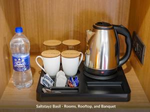 saltstayz basil near golf course road