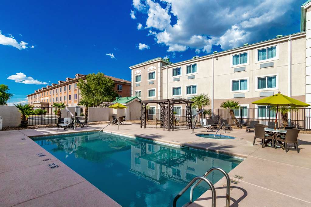 comfort inn tucson central