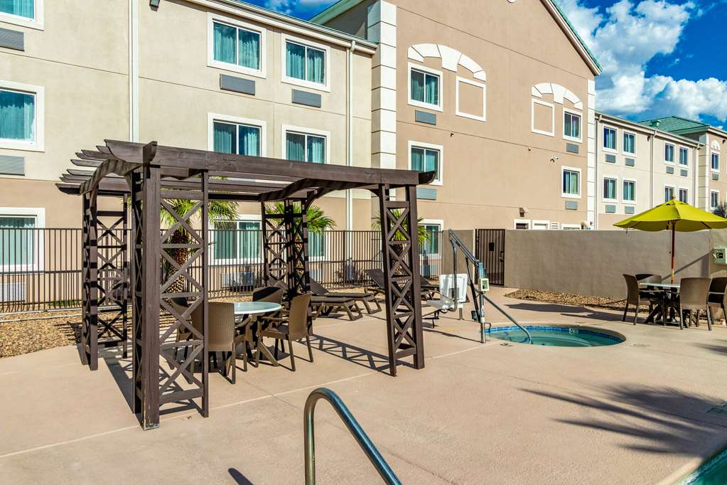 comfort inn tucson central