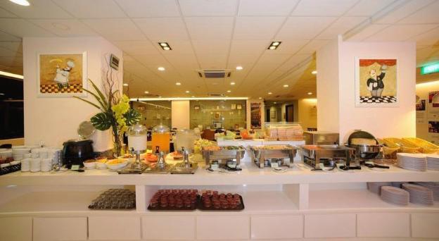 metropolitan ymca singapore