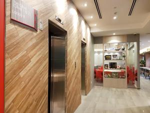 metropolitan ymca singapore