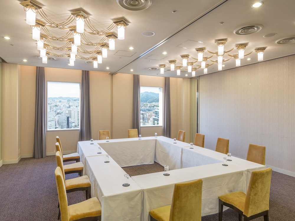 hotel crown palais kobe