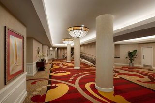 Hilton Arlington,Arlington County>>Arlington,4 star