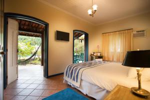 pousada corsario paraty