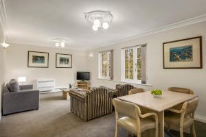 Quest Trinity House,Hobart>>Glebe,4 star