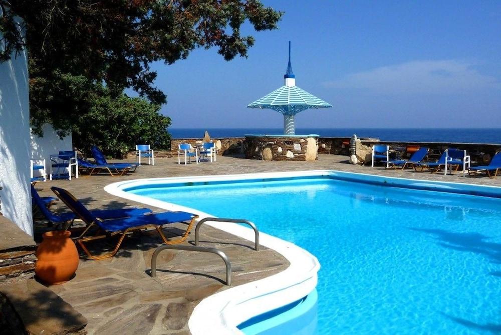 Daidalos Hotel,Armenistis>>Agios Kirykos,2 star
