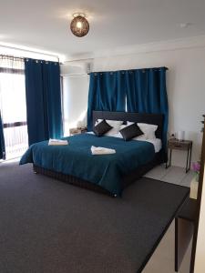 The Q Motel,Capricorn Caves>>Allenstown,3 star