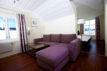 Victoria Hotel,Skien>>Kragero,3 star