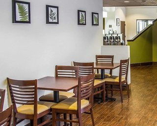 Sleep Inn & Suites Roseburg North Near Medical Center,Roseburg Regional Airport>>Roseburg,3 star